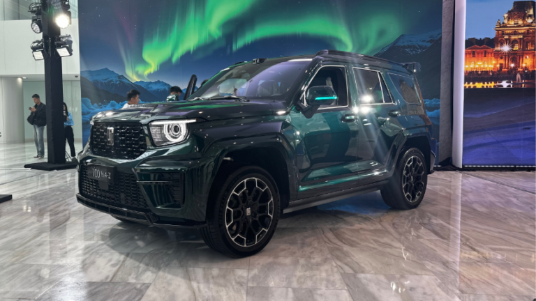 Robot Zhiyuan Jingling G2 en deploiement industriel - 10000eme robot livre