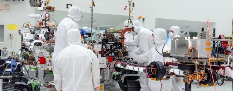 Rocket Lab rachète Motiv Space Systems et hérite du bras robotique de Perseverance pour viser le retour d&rsquo;échantillons martiens