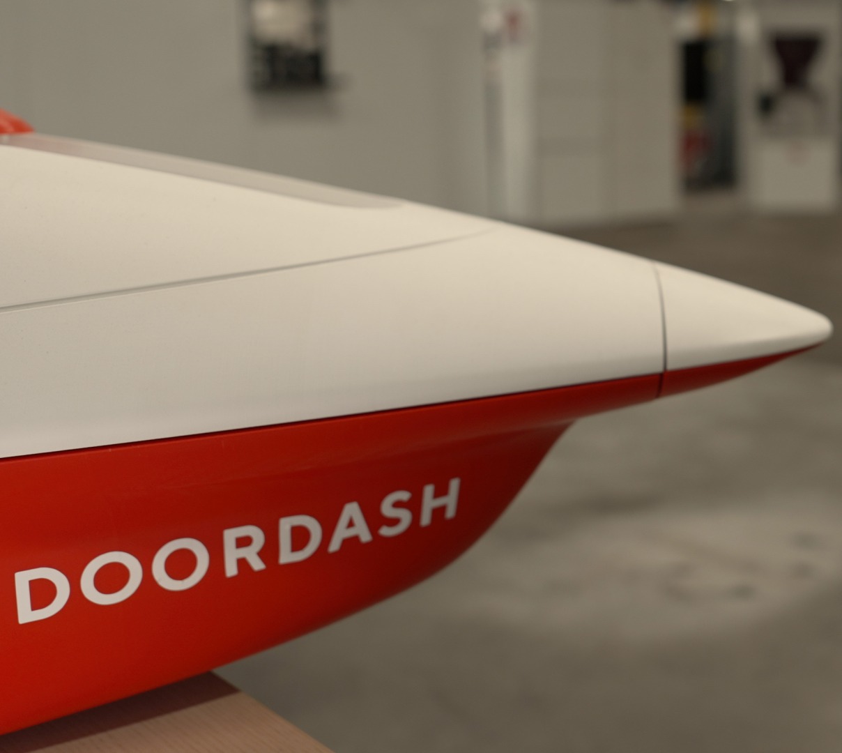 Drone DoorDash Air en vol, programme de livraison autonome DoorDash Labs