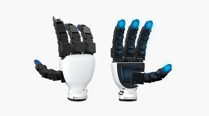 Deux mains robotiques Allegro Hand fabriquées par Wonik Robotics