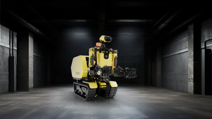 Robot chenillé à deux bras de Genrobotics conçu pour intervenir dans des infrastructures