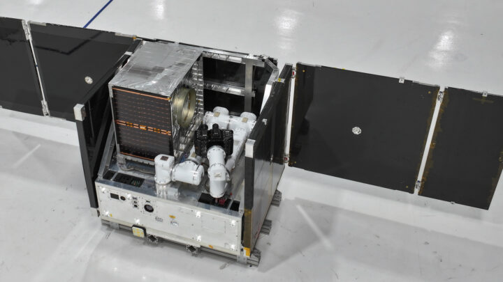 Satellite robotique S3 de GITAI destiné aux opérations de maintenance en orbite
