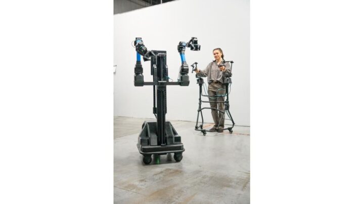 Plateforme mobile Rivet de Trossen Robotics avec deux bras robotisés