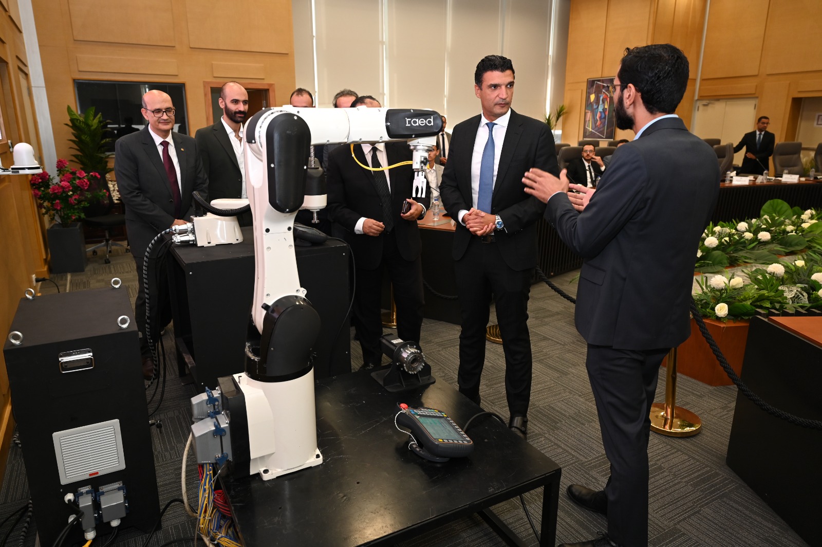 Présentation du robot industriel développé par Raed Bots en Égypte