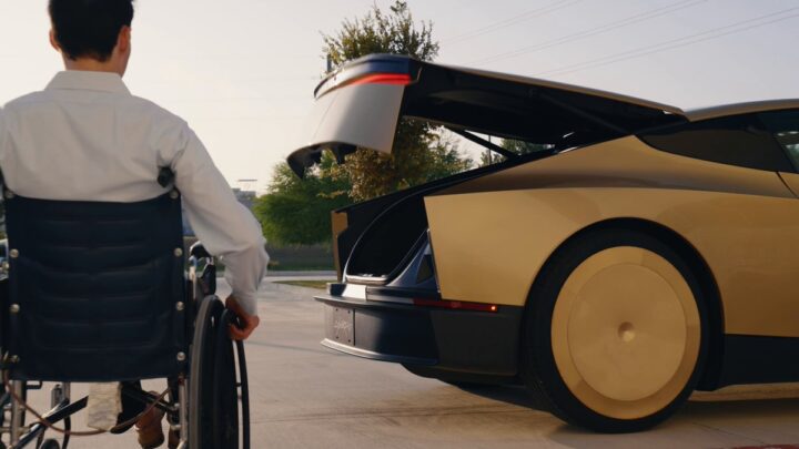 Cybercab Tesla autonome présenté lors des premières courses publiques à Austin