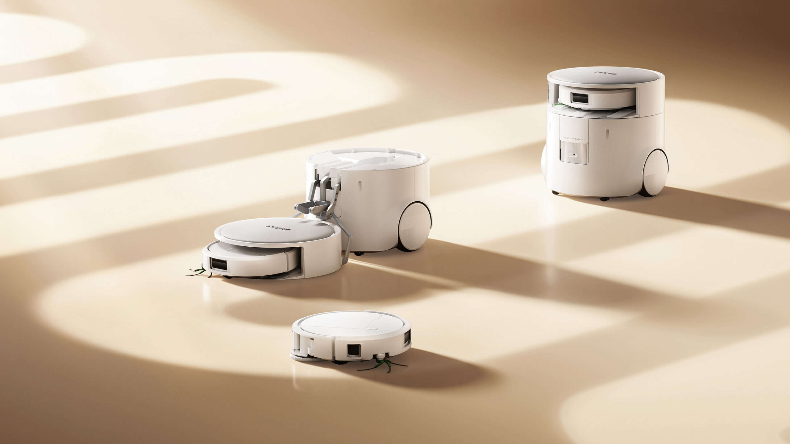 Le robot principal iRobot Roomba Duo transporte son compagnon compact