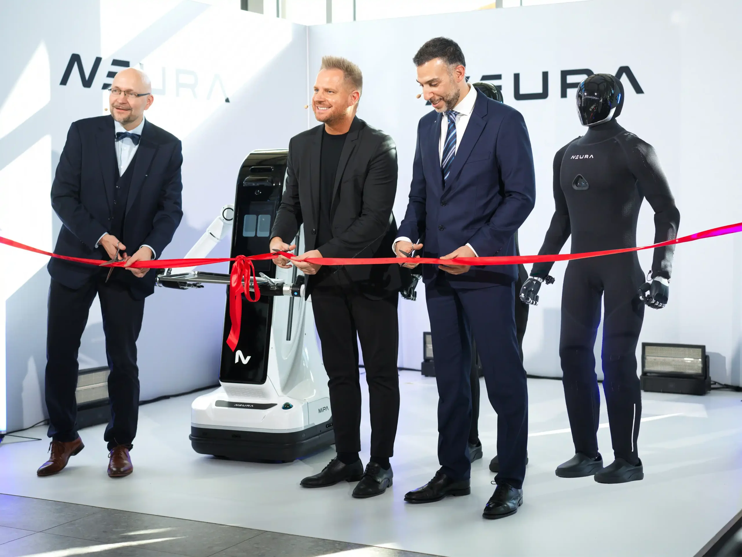 NEURA Robotics et la TUM ouvrent le RoboGym de Munich pour entraîner le robot humanoïde 4NE1 Gen 4