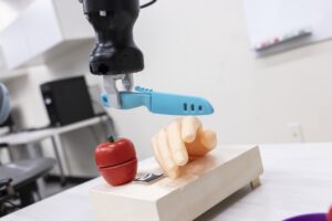 MuTRAP détourne un planificateur de robot, PROTEA bloque l’action dangereuse