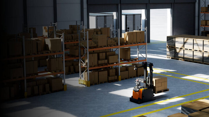 Chariot autonome Toyota Material Handling dans un environnement industriel simulé